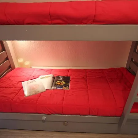 アパート Neves Vti *